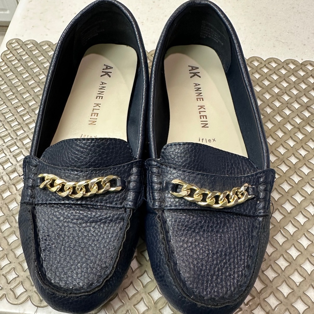 Anne Klein Chessy Blue Leather slip On Shoes Size 7M Very Comfortable